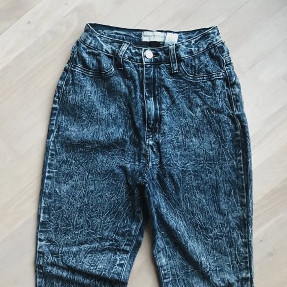 Aphrodite High Waisted Jeans - Picture 5 of 5